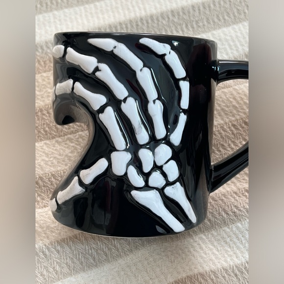Halloween heart skull mugs - Picture 6 of 6